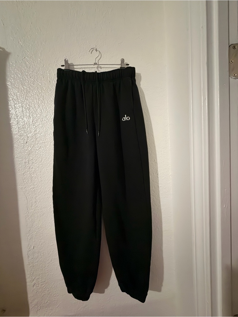 ALO Yoga Black Men's Jogger Sweatpants